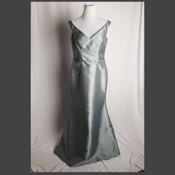 Sorella Vita 8964 Formal Gown Dress Seafoam Blue-green. Tag Sz 14 (sz 10-12) - Picture 1 of 12
